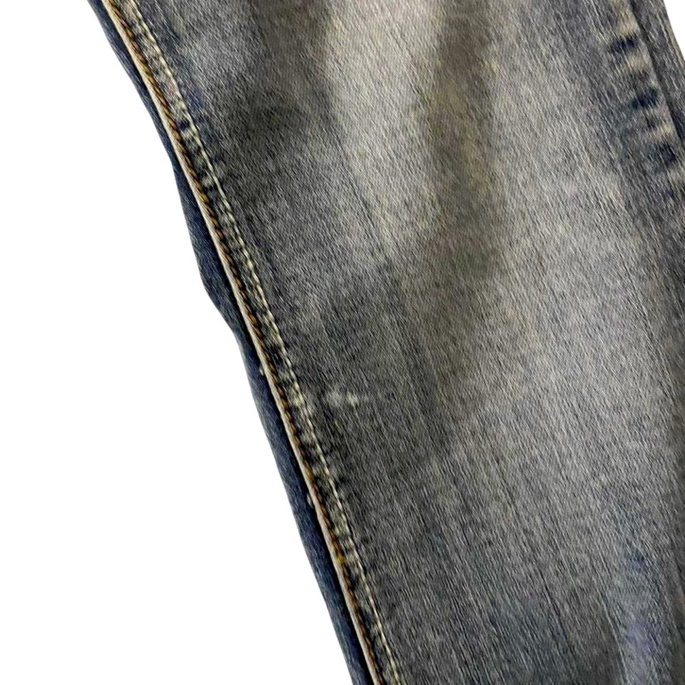 RED RIVET - Picture 3 of 6